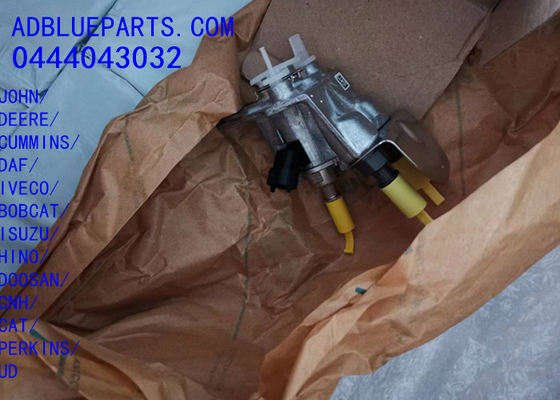 0444043032 OEM BOSCH DEF Unidad de dosificación / boquilla de urea / módulo de dosificación 0444043032 Adblue Inyector Boquilla de dosificación para John Deere Cummins DAF IVECO BOBCAT ISUZU HINO DOOSAN CNH PER CATKINS UD