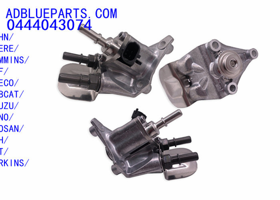 0444043074 OEM BOSCH DEF Unidad de dosificación / boquilla de urea / módulo de dosificación 0444043074 Adblue Inyector Boquilla de dosificación de boquilla para JOHN DEERE CUMMINS DAF IVECO BOBCAT ISUZU HINO DOOSAN CNH por gatos UD